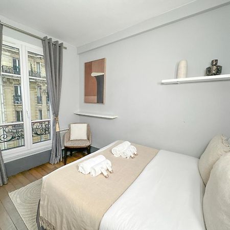 Stunning Apartment Near Eiffel Tower Parijs Buitenkant foto