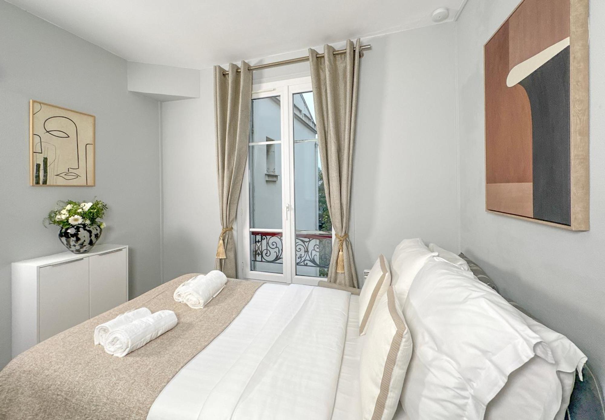 Stunning Apartment Near Eiffel Tower Parijs Buitenkant foto