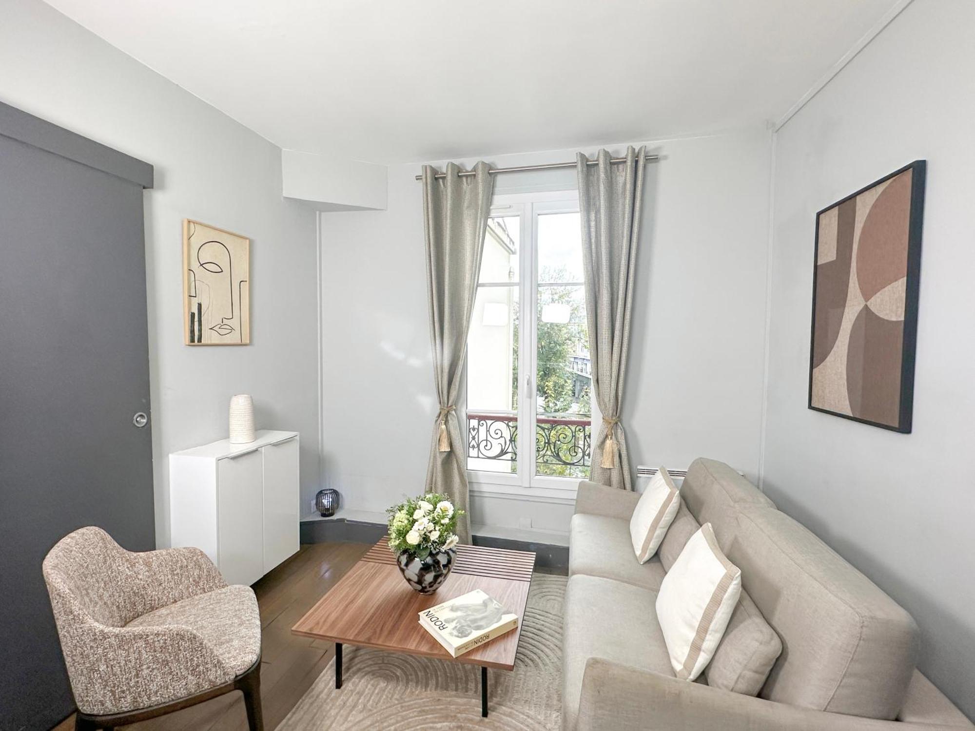 Stunning Apartment Near Eiffel Tower Parijs Buitenkant foto