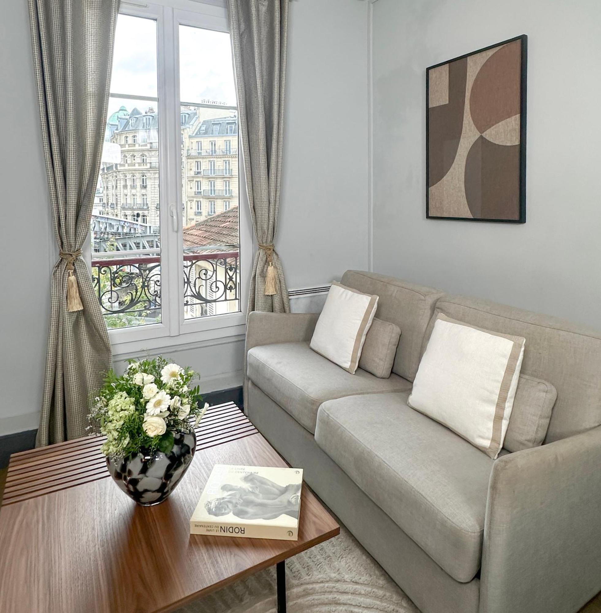 Stunning Apartment Near Eiffel Tower Parijs Buitenkant foto